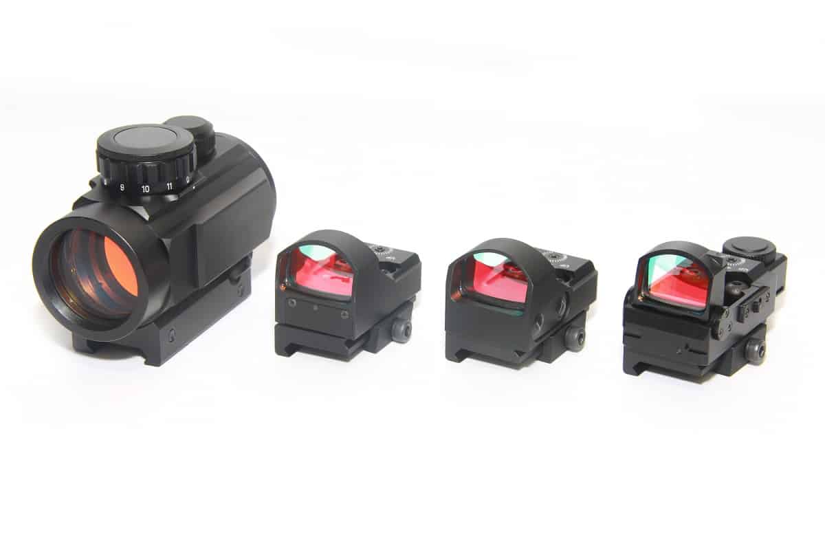 How Does a Red Dot Sight Work? Gun Safe Tips